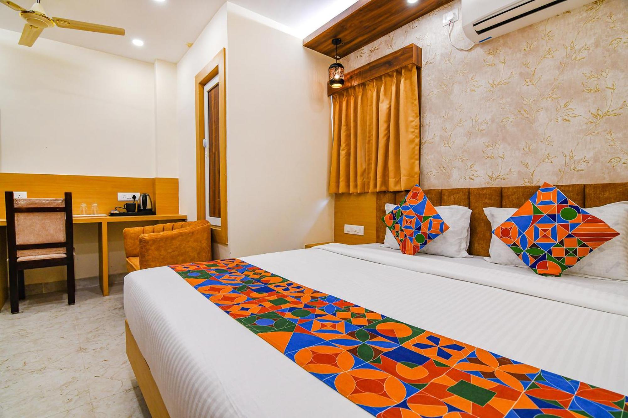 Fabhotel Sonali Golden Palace - Nr Bhubaneswar Railway Station Kültér fotó